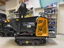Dumper mit Selbstladeschaufel