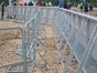 Bühnengitter / Crash Barrier / Stage Barrieres / Barrikade / Mojo-Barriers / Mojo / Wellenbrecher / Absperrungen / Absperrgitter / Bauzaun - Galerie - Bild 2