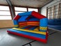 BUNTE HÜPFBURG MIETEN I 24/7 SUPPORT /  COLORFUL BOUNCING CASTLE - Galerie - Bild 2