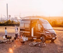 Neuwertiges Sunlight Cliff 640 Reisemobil / Wohnmobil mit komfortabler Ausstattung wie TV, SAT-Antenne, Fahrradträger f. bis zu 2 Fahrrädern, Navigation, Rückfahrkamera und "ready to go" ausgestatteter Küche