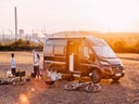 Neuwertiges Sunlight Cliff 640 Reisemobil / Wohnmobil mit komfortabler Ausstattung wie TV, SAT-Antenne, Fahrradträger f. bis zu 2 Fahrrädern, Navigation, Rückfahrkamera und "ready to go" ausgestatteter Küche