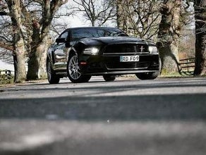 Ford Mustang GT | V8 426 PS - Blau - Breit - Bullig