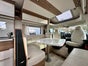 teilintegriertes Wohnmobil mit geräumigem Badezimmer - Galerie - Bild 2