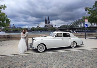 Oldtimer Bentley /  Rolls Royce für ihre Hochzeitsfahrt - Hochzeitsauto