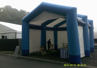 Zelt Blau/Weiß / Aufblasbares Zelt