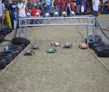 RC-Car Racing - 10 ferngesteuerte Elektrorennautos im Maßstab 1:10 - inkl. Personal