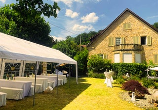 Partyzelt Festzelt Hochzeit Geburtstag Zelt 60 Pers. | 4 x 8 m | EINFACH Mieten Vermieten