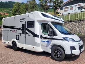 Mc Louis MC4 360 Wohnmobilmit Klappbett