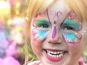 KINDERSCHMINKEN | GLITZERTATTOOS | KINDERANIMATION | BRINGE FARBE AUF DEIN EVENT