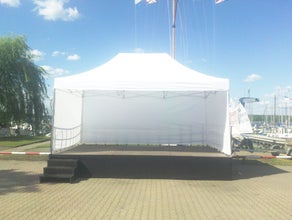 Komplette Bühne 6m x 4m mit Dach inkl. Auf- Abbau und Transport