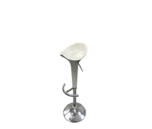 Barhocker Space mieten – Bartheke, Mobile Bar, Ausschanktheke, Eventtheke