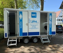 Großer voll Autarker VIP-Toilettenwagen bis 300 Person Frisch- und Abwassertank / Solaranlage Vacuum