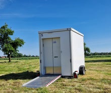 WC Wagen Toilettenwagen barrierefrei "Family-Box" rollstuhlgerecht mit Wickeltisch