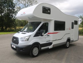 Auto-Roller Zefiro 675 - Alkoven-Camper mit Fernseher und 6 Schlafplätzen