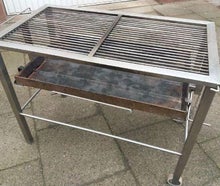 Großer Holzkohlegrill Edelstahl, Grillfläche 100 x 50 cm