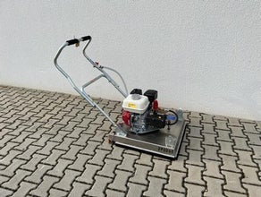 Pflastersteinreiniger / Flächenreiniger