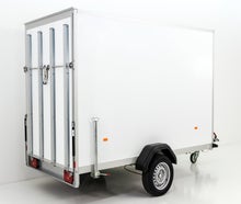 Kofferanhänger weiß mit Rampe 1,3t, auch Motorradtransport möglich