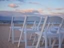 Hochzeitsstühle, weiße Stühle, Klappstühle, Hochzeit - Galerie - Bild 1