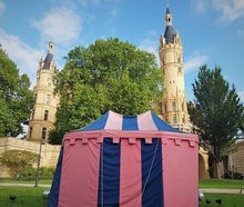 Zelt Mittelalter bunt