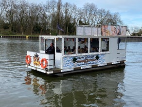 Partyboot Happy Delivery die TOP Location für Junggesellenabschied, JGA, Firmenfeier, Geburtstagsparty, Männertag, u.v.m.