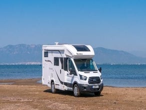 Benimar Tessoro 494 - Ideal für Familien: Teilintegrierter mit TV