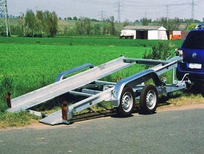 Autotransporter mit Seilwinde