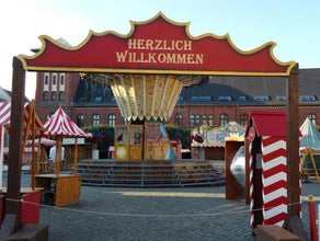 Jahrmarktstor - Eingang Jahrmarkt - groß Eingangstor