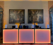 Bar Theke mit Beleuchtung