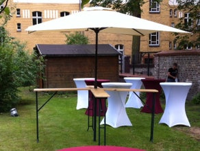 Stehtisch XXL ab 14,99 (Netto), Ø80cm mit passender Husse
