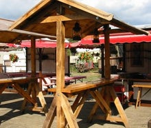 Stehtisch Überdacht aus Vollholz