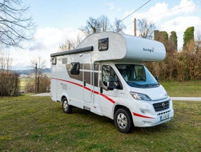 Camper Sunlight A68 for 2-6 people