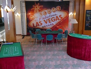 Mobiler Casinotisch mit Personal mieten am Ort Ihrer Wahl