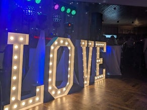 LOVE Letters | Buchstaben | LIEBE | Initalien | Zahlen | Hochzeit mieten