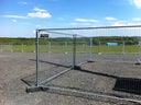 Engmaschiger Mobilzaun Bauzaun (Anticlimb) für Baustelle und Bauvorhaben günstig Mieten - Galerie - Bild 1