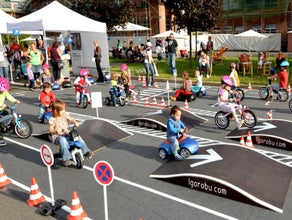 Hindernisparcours für Kinder | Auto Parcours | Kids Parcours | Autos für Kinder mieten | Bobbycar Parcours