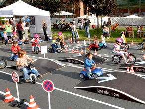 Hindernisparcours für Kinder | Auto Parcours | Kids Parcours | Autos für Kinder mieten | Bobbycar Parcours
