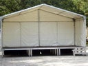 Bühne 6x3 Meter aus Bütecplatten mit Zeltdach, Treppe & Geländer