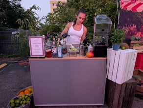 Mobile Cocktail Bar inklusive 50 Cocktails