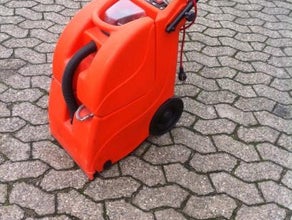 Teppichbürstmaschine / Teppichreiniger