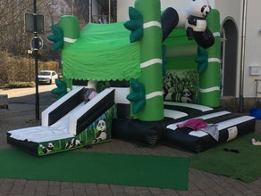 Hüpfburg Panda mit Rutsche und Sonnendach
