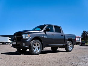 Dodge RAM 1500 4x4 Pickup V8 mit Anhängerkupplung