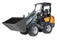 GIANT  -  Multi-Lader V452T X-tra