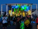 Mobile Bühne 45m² mit PA-Wings als Option für Stadtfest, Kundgebung, Präsentation, Roadshow, Events, Festivals & Konzert