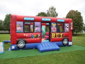 Hüpfburg ~ Happy Bus ~ Springburg ~  Multiplay ~ bei spass-events
