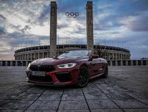 BMW M8 Competition Cabrio M mieten 625 PS xDrive Sportwagen Hochzeit *kein OPF* Berlin