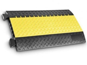 Kabelbrücke Yellow Jacket Adam Hall Defender Midi5 (5 Kanalig) Überfahrschutz