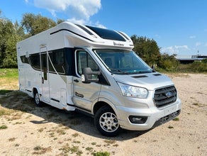 Teilintegriertes Wohnmobil für bis zu 4 Personen