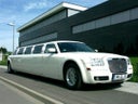 Stretchlimousine Chrysler 300C weiss mit Chauffeur+TOP Ausstattung+Professioneller Service. -EliteLimos- - Galerie - Bild 1