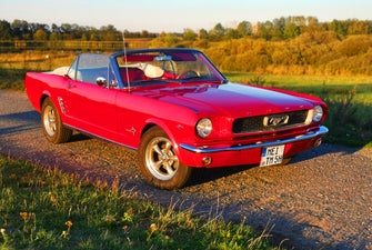 Oldtimer Ford Mustang Cabrio 1966